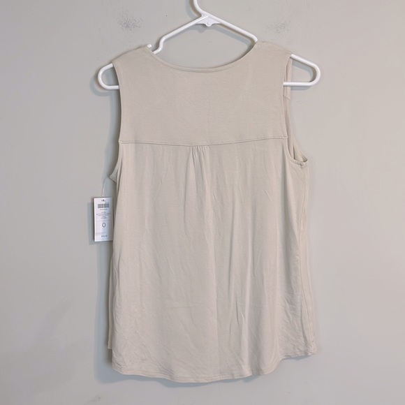 Chicos woven split front tank in color cement sleeveless chicos - Picture 5 of 8